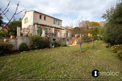 4 bedroom house with air conditioning and garden Saint-Andre-de-la-Roche france