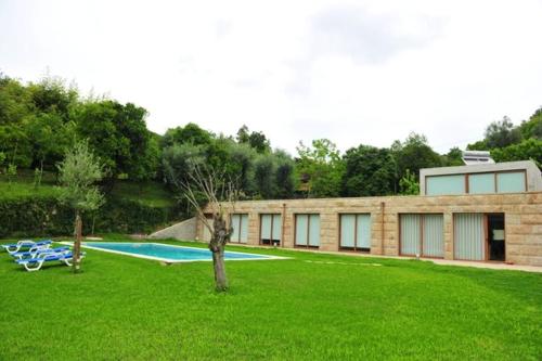 4 bedrooms villa with private pool furnished garden and wifi at Canicada Caniçada portugal