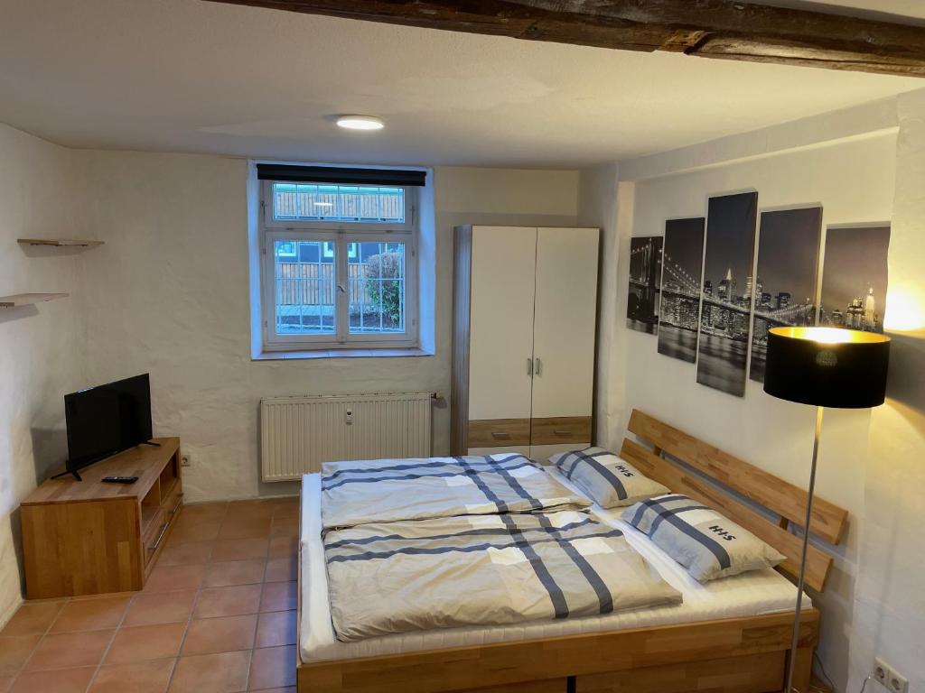 Appartement 4 Betten in 3-Zimmer-Wohnung mit WLAN TV und Garten 34 Stuttgarter Straße, 71701 Schwieberdingen