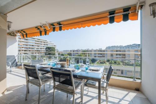 Appartement 4-minute walk to the famous Croisette 16 Boulevard Alexandre 3 Cannes