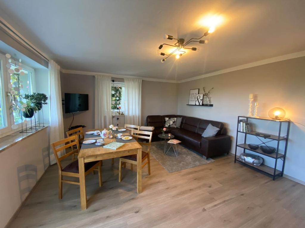 Appartement 4 Sterne Ferienwohnung Rosengarten Anzerreut 3, 94142 Fürsteneck