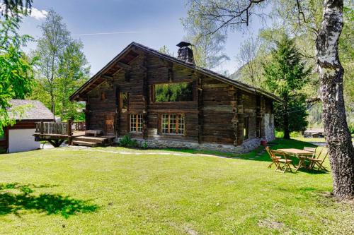 Chalet 4BR Traditional Chalet BBQ + Fireplace + View 400 Route de Taconnaz Les Houches