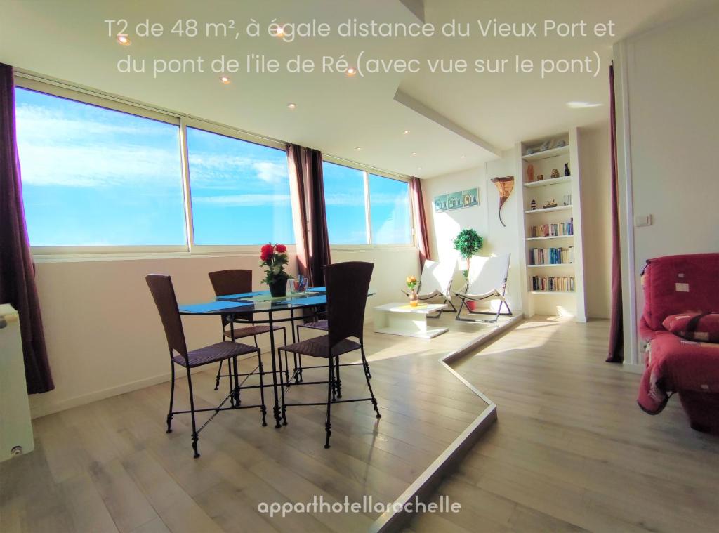 Appartements 5 appartements indépendants situés à mi-chemin entre le Vieux Port et le Pont de l île de Ré 29 RUE DU PROFESSEUR ANDRE TOURNADE, 17000 La Rochelle