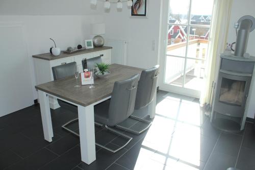 Appartement 5*Ferienwohnung Seeblick 4 Strandstraße 19 (1. Obergeschoss) Wendisch Rietz