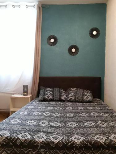 5 minutes des Arènes, parking, 6 couchages + 1 lit bébé Nîmes france