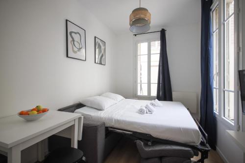 Appartement 5.Studio 2Pers#Paris 15#Commerce 93 Rue du Commerce Paris