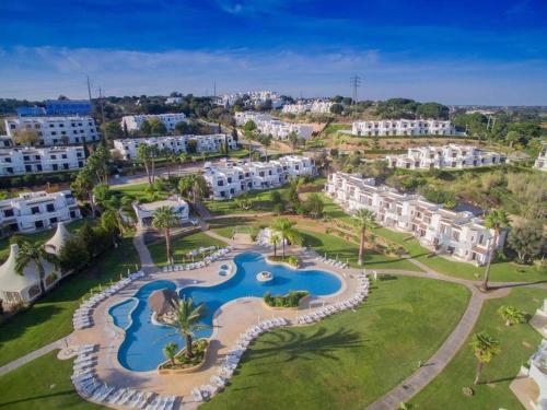 Appartement 60m2 Lovely traditional apartment in Clube Albufeira Clube Albufeira Estr. de Ferreiras Albufeira