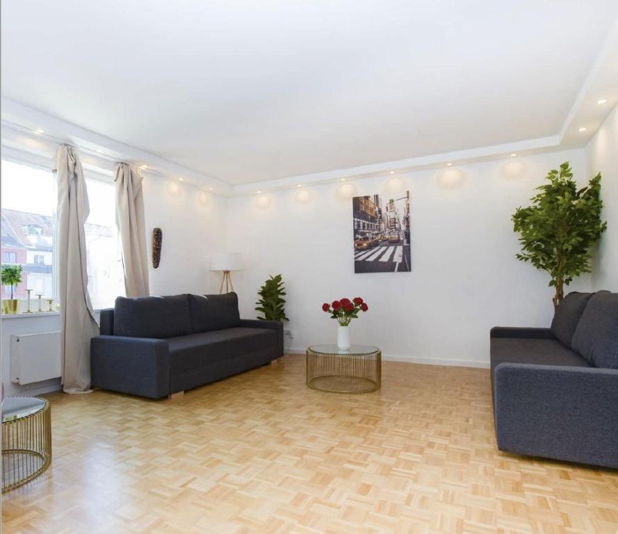 Appartement 70m² frisch kernsanierte City Wohnung in beste Lage München 3 Düsseldorfer Straße 4 Floor, 80804 Munich