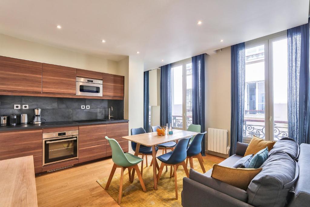 Appartement 71 - Amazing Apartment in Le Marais des Filles du Calvaire 4, 75003 Paris
