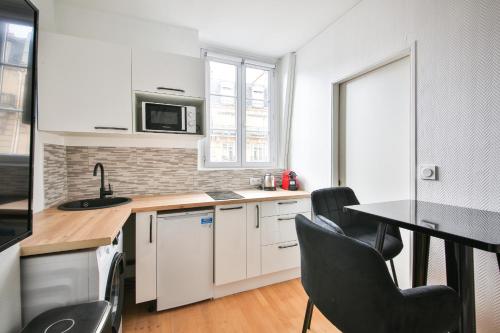 9.Studio 2Pers#Sèvres-Lecourbe#Necker Paris france