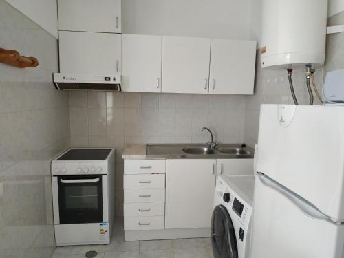 Appartement 9 Torre Sol - Casas & Papeis Avenida Beira Mar ed. torre sol 3 Armação de Pêra