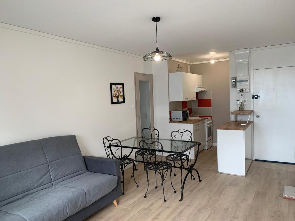 Appartement A 100m de la plage 2ème étage appt 131 35 Avenue de l'Albatros, 85270 Saint-Hilaire-de-Riez