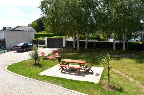 À 2mn de la plage, maison avec grand terrain clos Plérin france