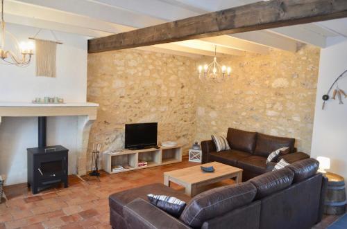 A Beautiful 3 Bedroom Gem on the Banks of the River Dordogne Saint-Antoine-de-Breuilh france