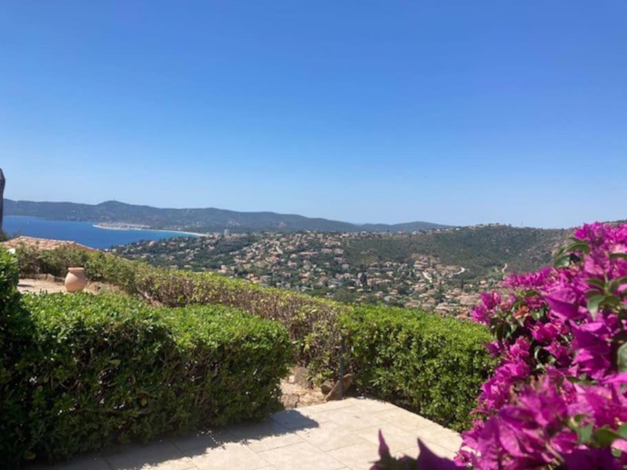 Appartement à ne pas manquer apt 4+1 vue mer et vert,res calme D5 1245 Chemin du Four des Maures, 83980 Le Lavandou