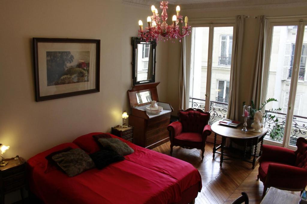 B&B / Chambre d'hôtes A Room In Paris 130 Rue La Fayette, 75010 Paris