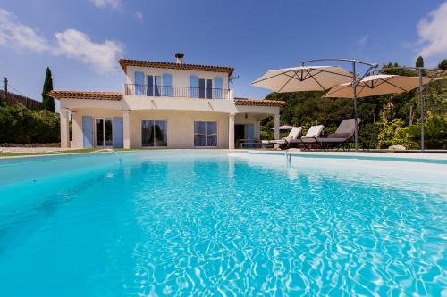 A True Paradise for unforgettable vacation – Villa Pool and Sea View Nice france