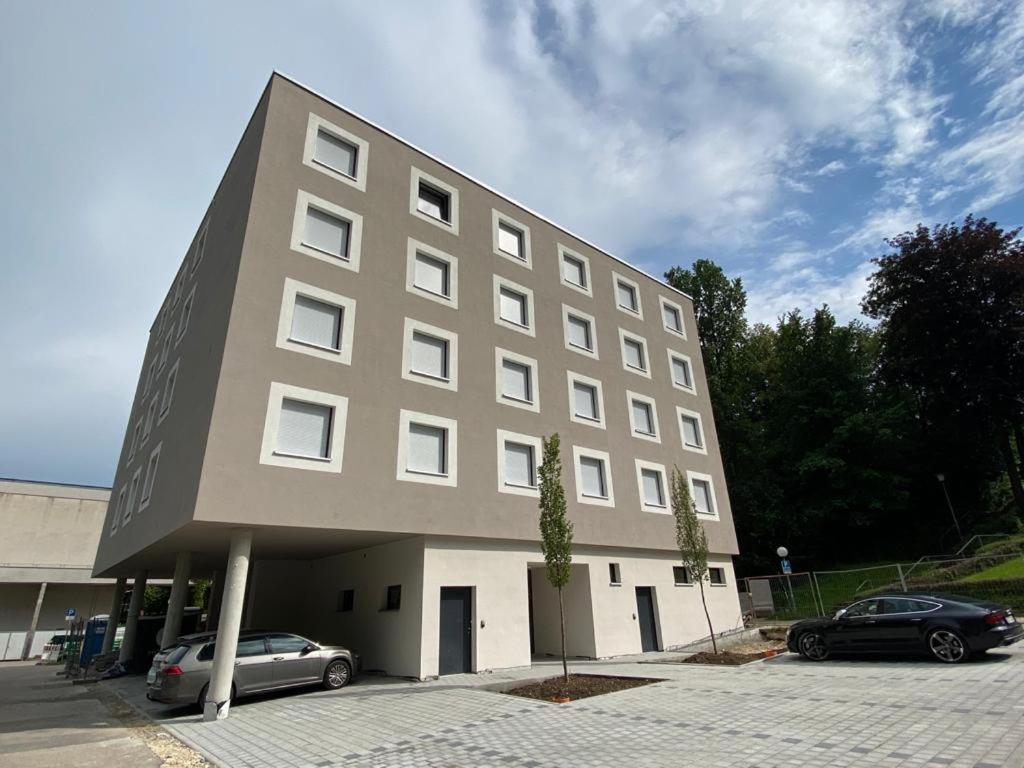 Hôtel a2 HOTELS Wernau am Quadrium Kirchheimer Str. 72, 73249 Wernau