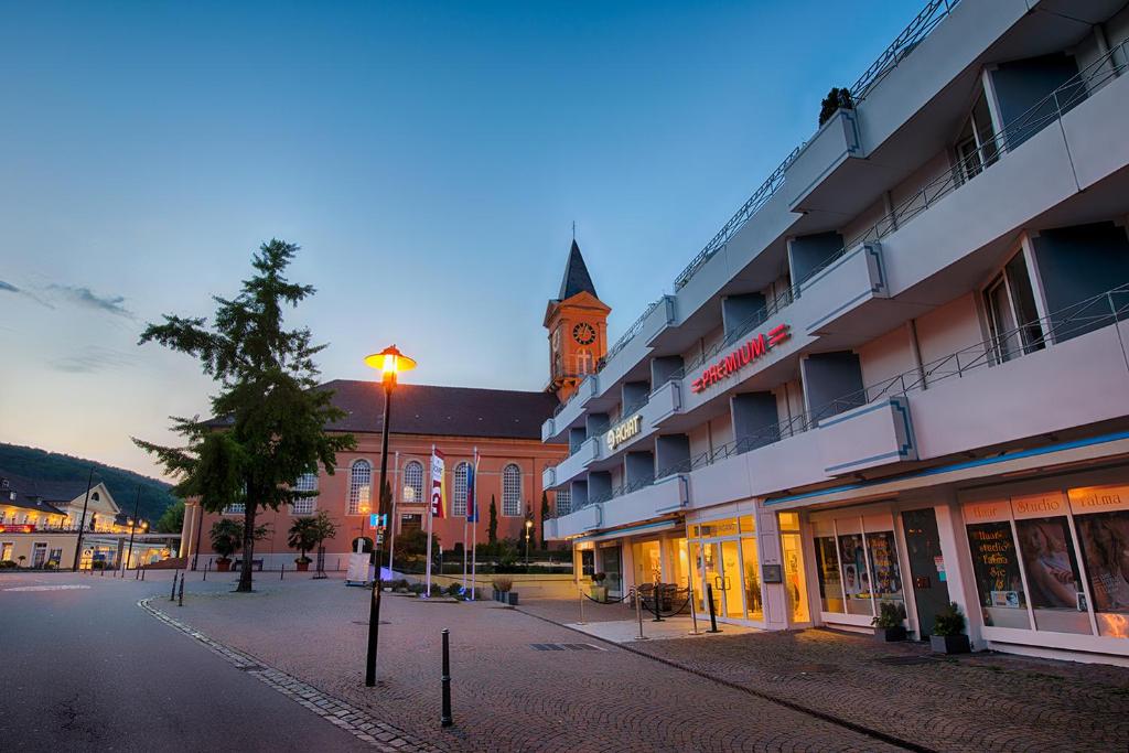 Hôtel ACHAT Hotel Bad Dürkheim Kurgartenstrasse 17, 67098 Bad Dürkheim