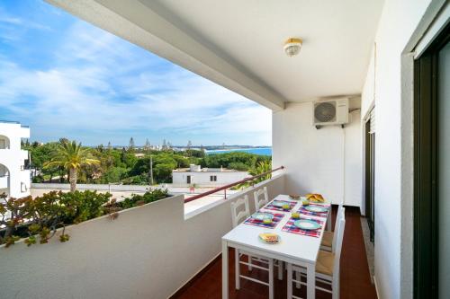 Acqua Vista Family Apartment - 200M from BEACH Porches portugal