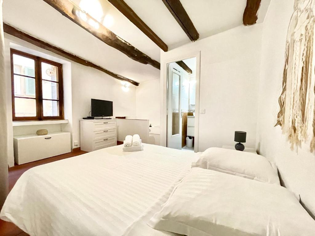 Appartement Acquassoma 2 pieces Vielle Ville 5 Rue Acquassoma, 06500 Menton