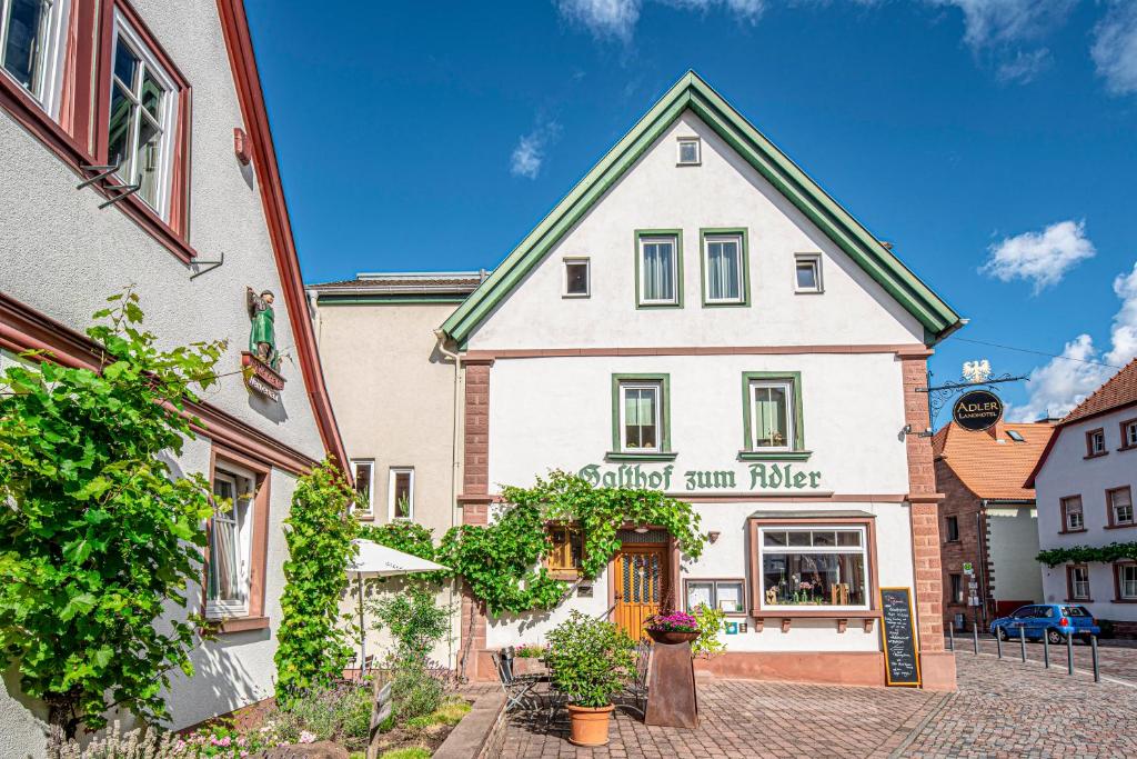 Maison d'hôtes Adler Landhotel Hauptstrasse 30, 63927 Buergstadt