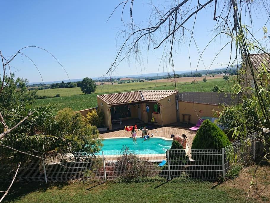 Maison de vacances Adorable guest house with piscine 24 La Grèze, 81700 Lempaut