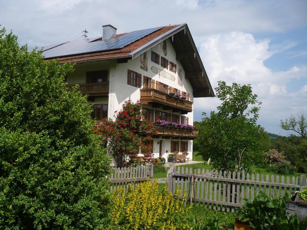 Appartements Agelbauer Frauenried 1a, 83737 Irschenberg