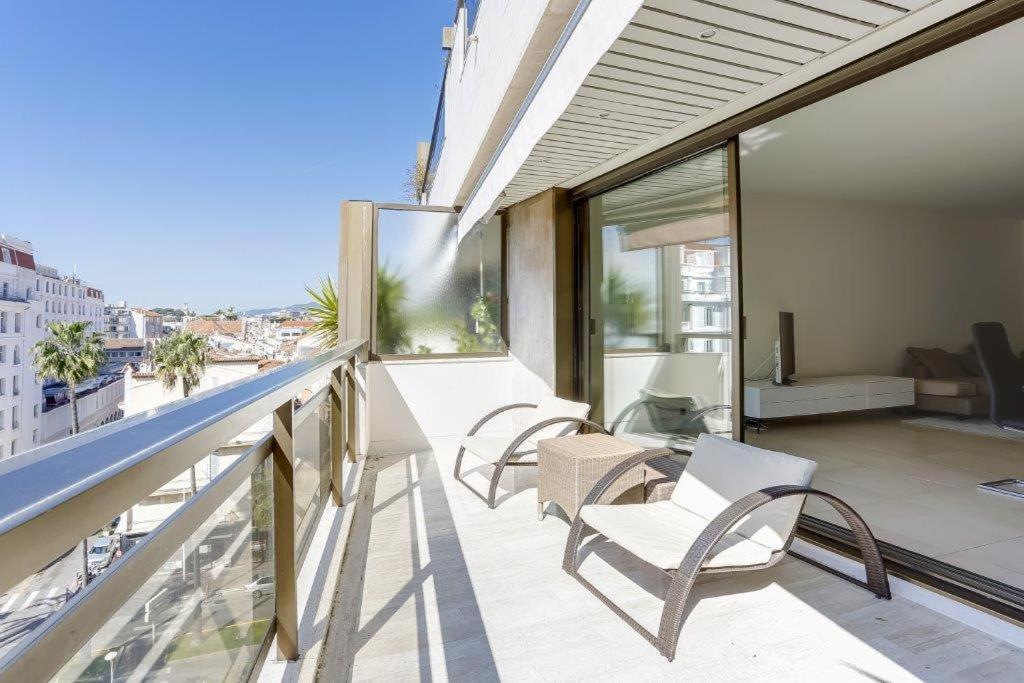 Appartements Agence AICI - Appartements Gray d'Albion 32 rue des Serbes, 06400 Cannes