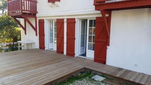 Agréable Appt 2 Chb, avec terrasse et jardinet privés- plage Pereire Arcachon france