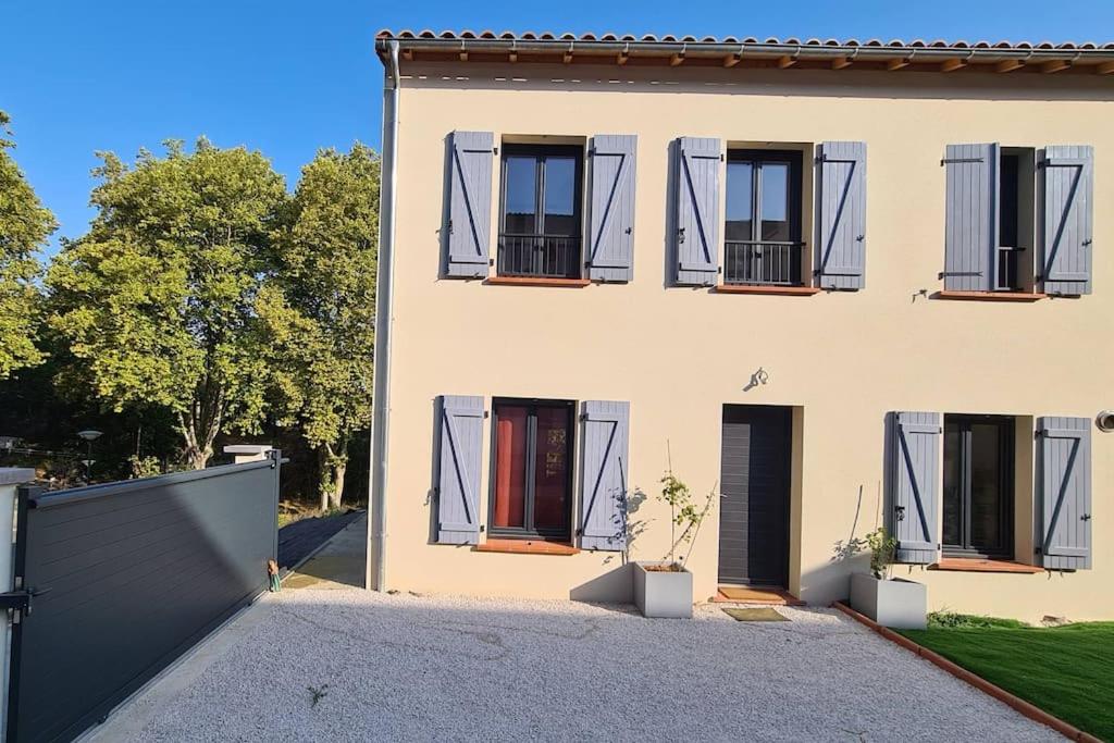 Maison de vacances Agréable maison au calme à 500 m du Canal du Midi 32 Rue de la Garenne, 31450 Montgiscard