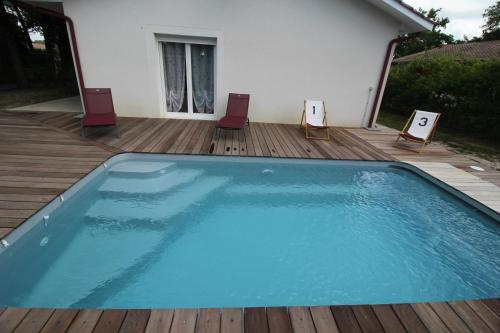 Maison de vacances Agréable maison avec piscine 6 couchages au calme du Commandant Cousteau 16 Andernos-les-Bains