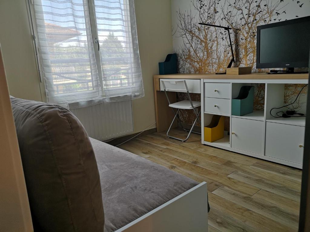 Appartement Agréable suite aménagée avec soin, tout confort 130 Chemin de la Maladière, 01120 Montluel