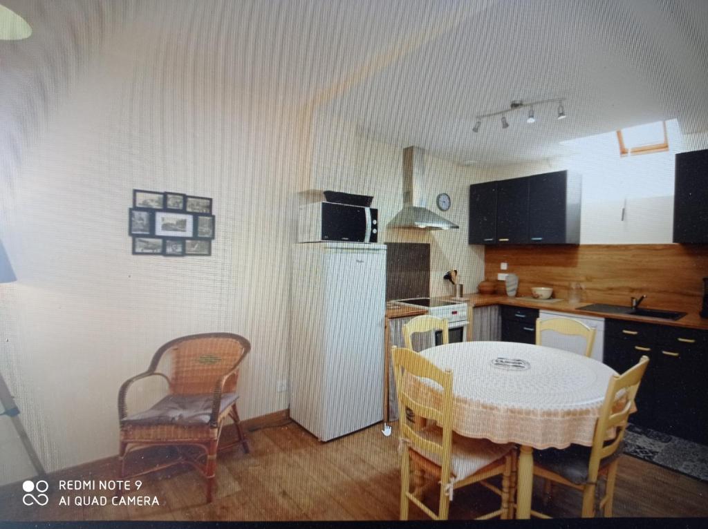 Maison de vacances Agréable T2 avec petite cour privative 87 Chemin de Fenestre, 63150 La Bourboule