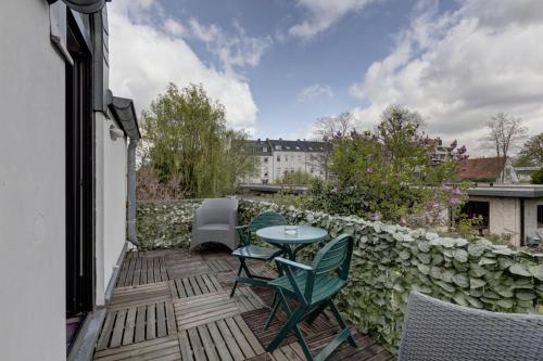 Maison d'hôtes Air Boardinghouse Tulip Stockum, zu Fuß - 3 Minuten zur Messe office only! Nordparksiedlung 6 Düsseldorf