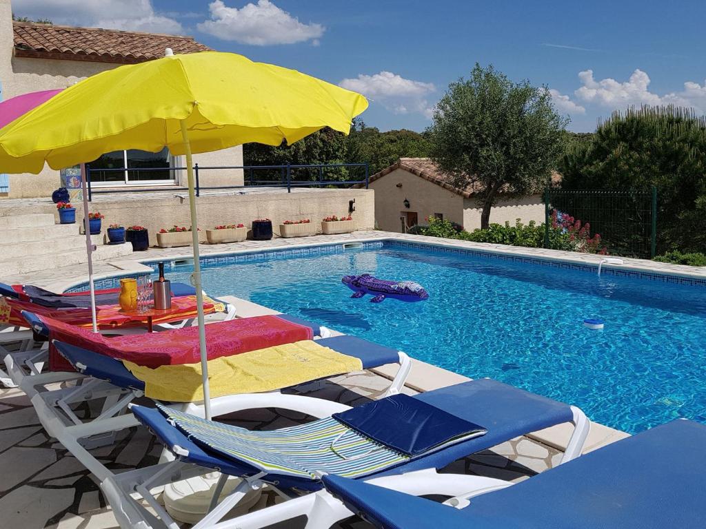 Villa Air conditioned villa with heated pool guesthouse and stunning views , 34210 Félines-Minervois