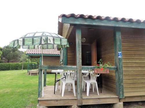 Camping Aire Du Verger 6 Rue De Lattre De Tassigny Palluau