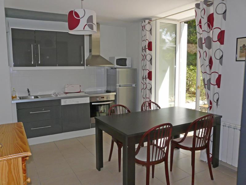 Appart'hôtel Aix Appartements Résidence des Iles Britanniques - 130 rue Victor Amédée III, 73100 Aix-les-Bains