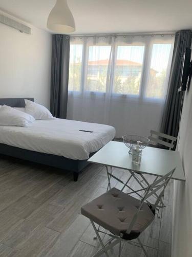 Aix en Provence : 24m2 tout équipé proche centre Aix-en-Provence france