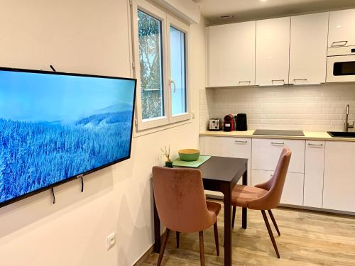 Appartement Aix-Marseille superbe T2 avec jardin, piscine et parking 953 Chemin de la Roque Simiane-Collongue