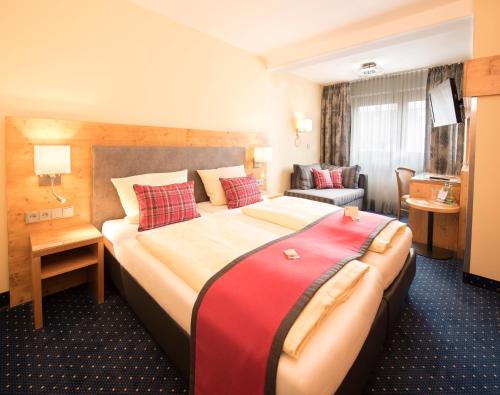 Hôtel AKZENT Hotel Krone Würzburgerstr. 23 Helmstadt