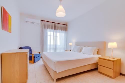 Appartement AL - Apartamento Infante Sagres Av. Infante Sagres, nº72, 3ºA Quarteira