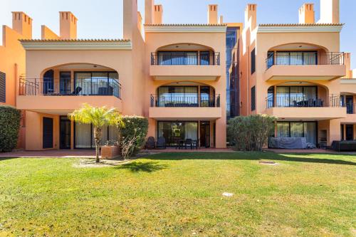 AL - Apartamento Vila Sol F5 E Vilamoura portugal