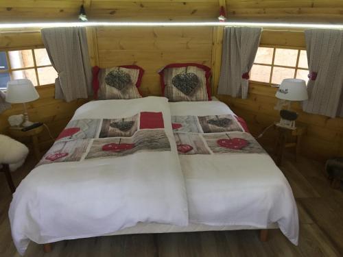 B&B / Chambre d'hôtes Alaguyauder le KOTA 3 rue de la loge Châtillon-sur-Broué