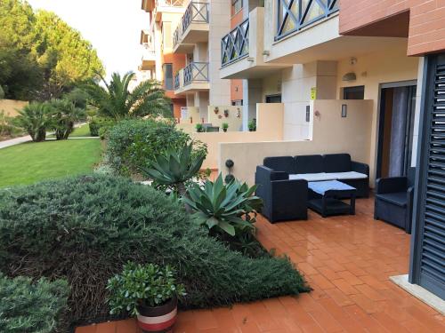 Appartement ALBUFEIRA BEACH RUA JORNAL A AVEZINHA LT 41 RC B 8200-347 ALBUFEIRA Albufeira