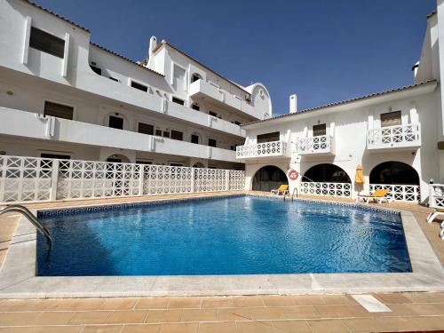 Appartement Albufeira Central 3 With Pool by Homing Urbanizacao da Praia da Oura, Bloco d Albufeira