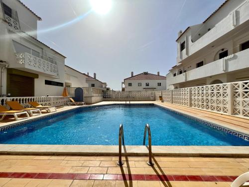 Albufeira Central 3 With Pool by Homing Albufeira portugal