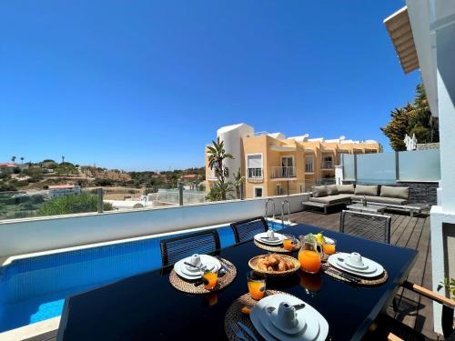 Maison de vacances Albufeira Deluxe Residence With Pool by Homing Rua Alto dos Patroves, 2 Albufeira