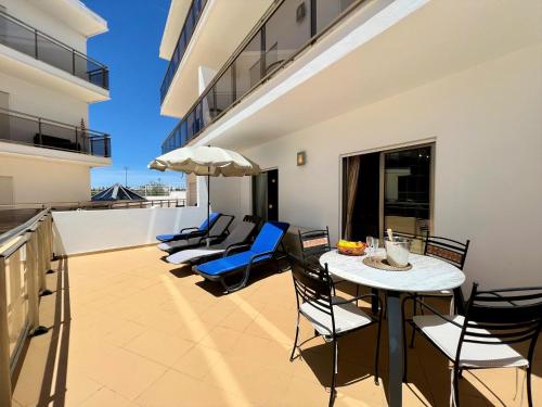 Albufeira Terrace With Pool by Homing Albufeira portugal
