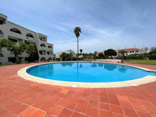 Appartement Albufeira Twins 2 With Pool by Homing Rua Dunfermline, 3 Albufeira